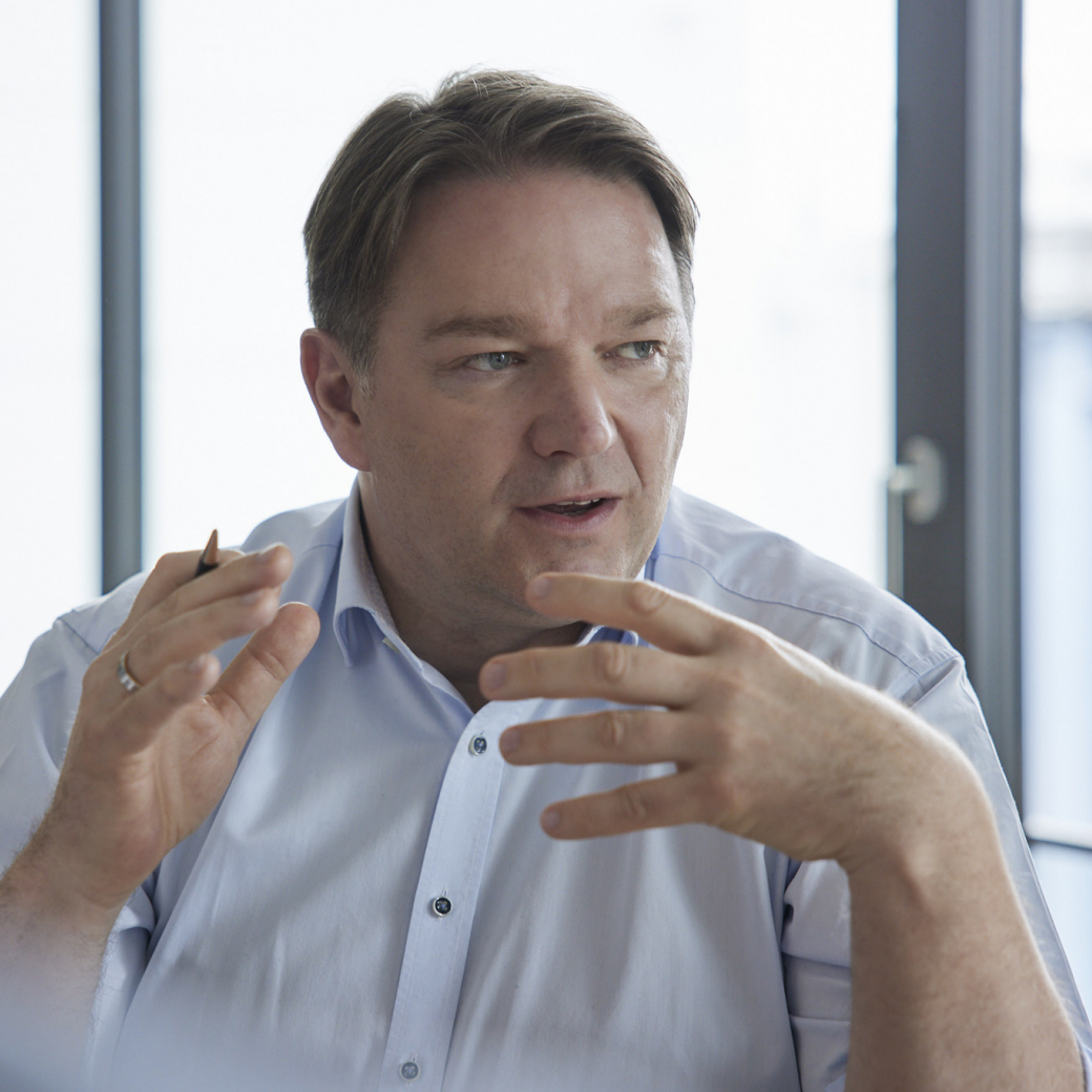 Unternehmen 2 K 01 MM